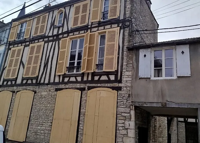 Les Chez Léo Apartamento