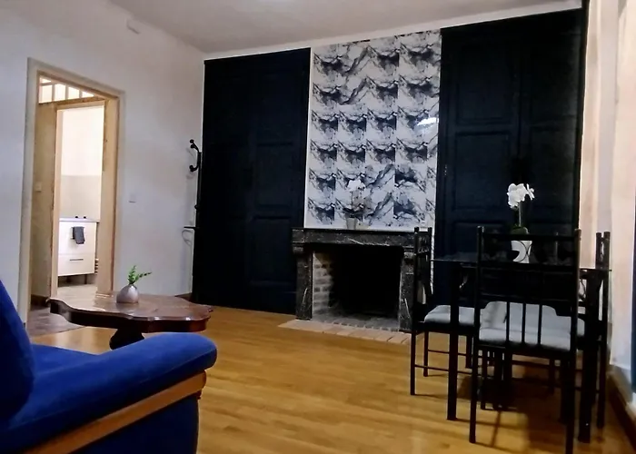 Les Chez Léo Bar-sur-Aube